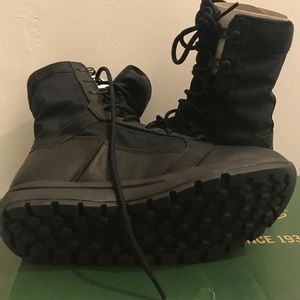 Danner Shoes - Men’s danner tachyon GORE-TEX size 4 boot Danner Shoes - Men’s danner tachyon GORE-TEX size 4 boot